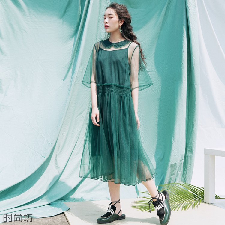 仙女穿的时尚连衣裙 气质就是不一样 仙女穿的时尚连衣裙 气质就是不一样